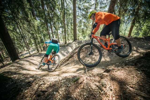 Immagine: In bici in Alta Badia